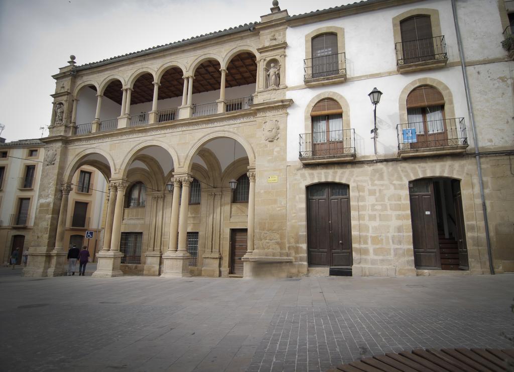 Hotel Vivienda Turistica Yamaries à Úbeda Extérieur photo