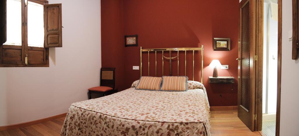 Hotel Vivienda Turistica Yamaries à Úbeda Extérieur photo
