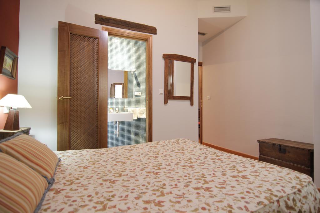 Hotel Vivienda Turistica Yamaries à Úbeda Extérieur photo